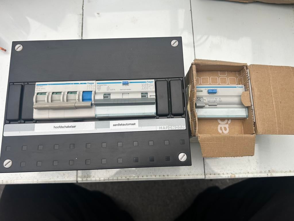 Hager aardlekautomaat 4 polig, Ophalen of Verzenden, Gebruikt, Schakelaar