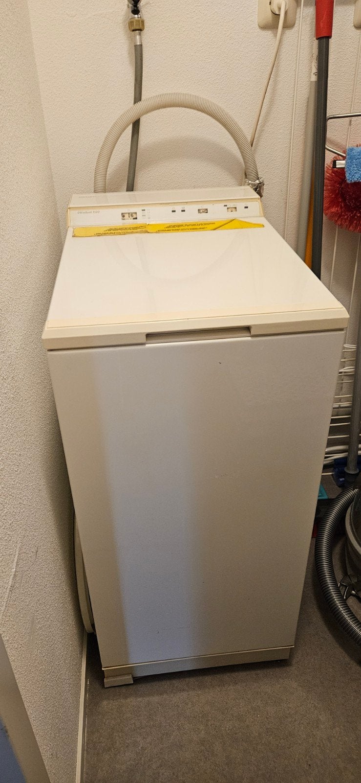 Gratis Bovenlader Wasmachine - Philips G11 Silent 1100, Witgoed en Apparatuur, Wasmachines, 6 tot 8 kg, Bovenlader, Ophalen of Verzenden