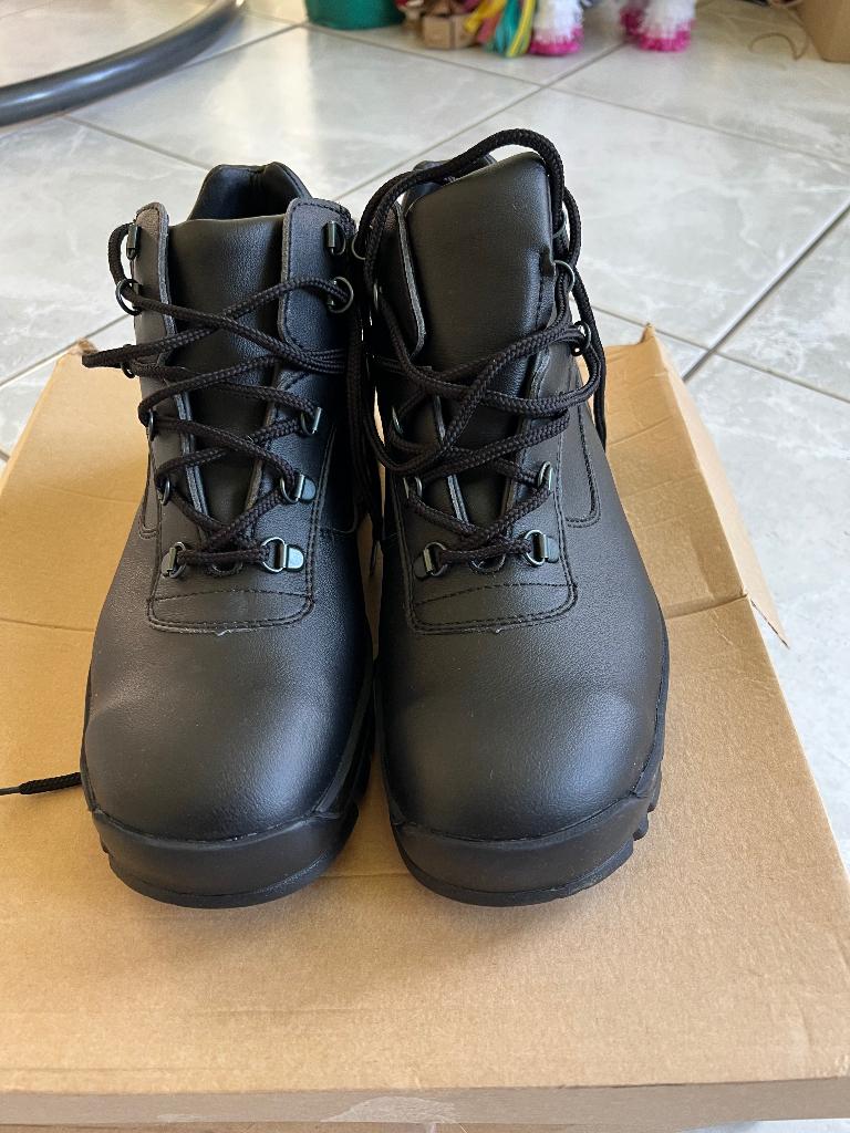 Paar Neskrid Model 3 werkschoenen maat 42B. Nieuw in doos, Kleding | Heren, Verzenden, Zwart, Nieuw, Neskrid