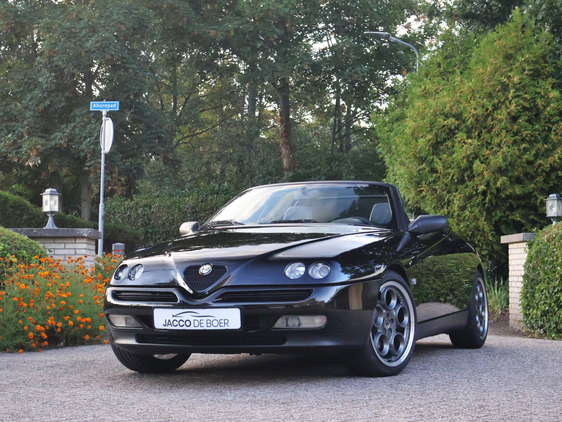 Alfa Romeo Spider 2.0-16V T.Spark 18"Teledials en Novitec, Auto's, Dealer onderhouden, Gebruikt, Zwart, Spider