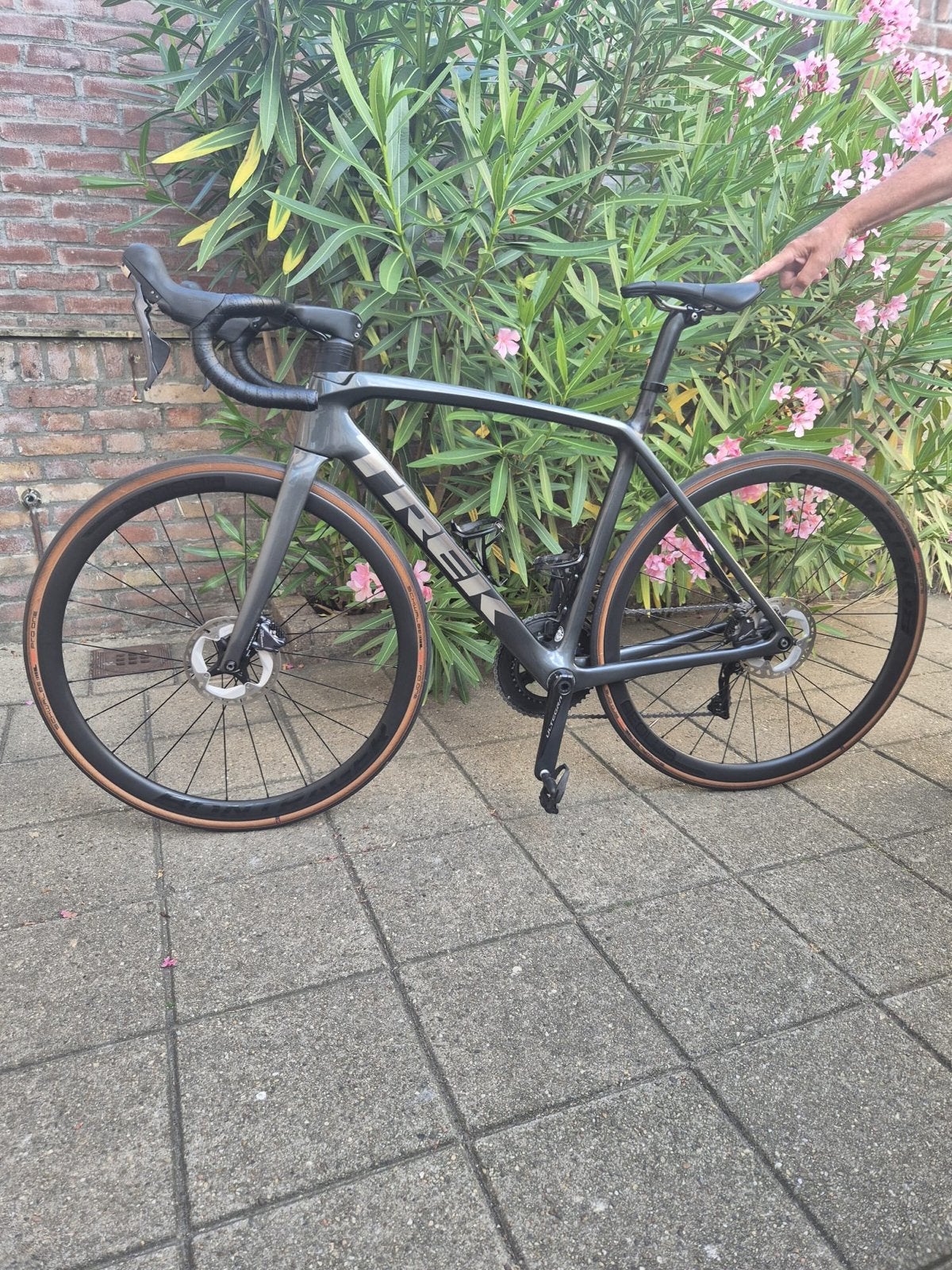 Trek Emonda SL 6 Disc racefiets - Zo goed als nieuw, 28 inch, Carbon, Heren, Zo goed als nieuw