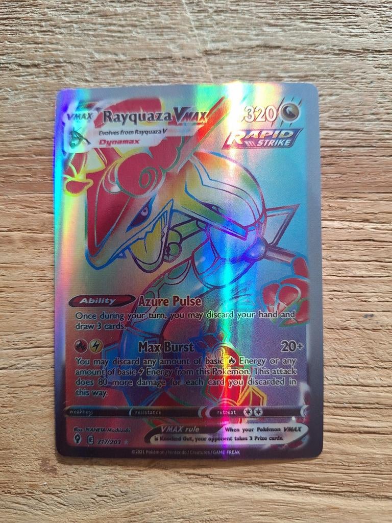 Rayquaza vmax, Hobby en Vrije tijd, Verzamelkaartspellen | Pokémon, Ophalen of Verzenden, Zo goed als nieuw