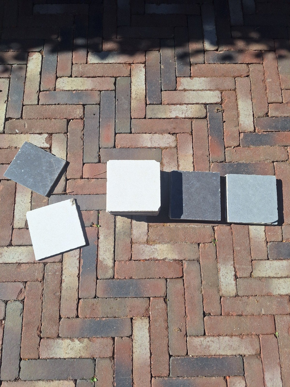 18 ongebruikte tegeltjes 14,5x14,5 cm + extra tegels, Ophalen, Nieuw, Minder dan 20 cm, Minder dan 20 cm
