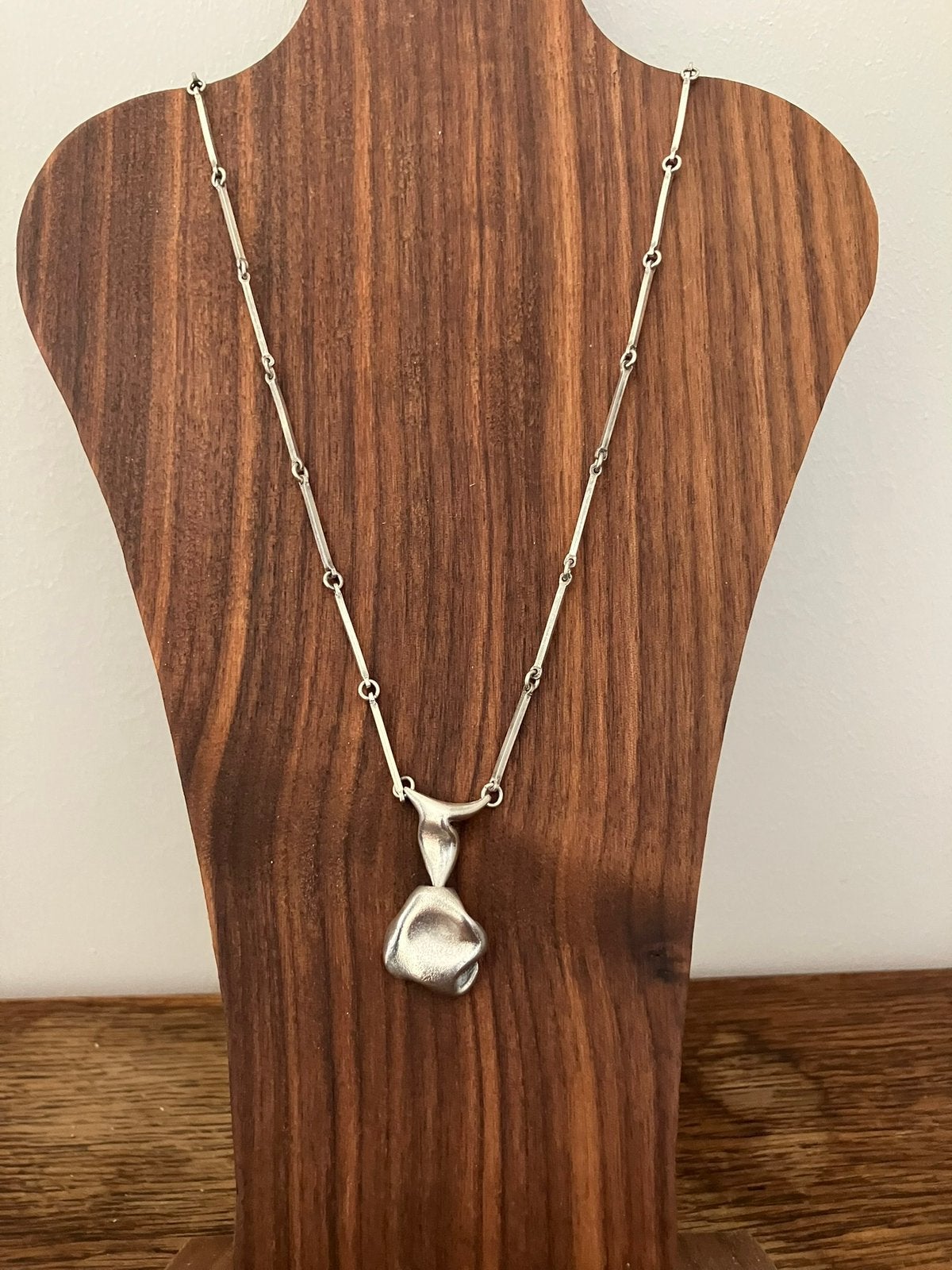 Lang Sirokoru collier Fins design, Ophalen of Verzenden, Zo goed als nieuw, Zilver, Met hanger