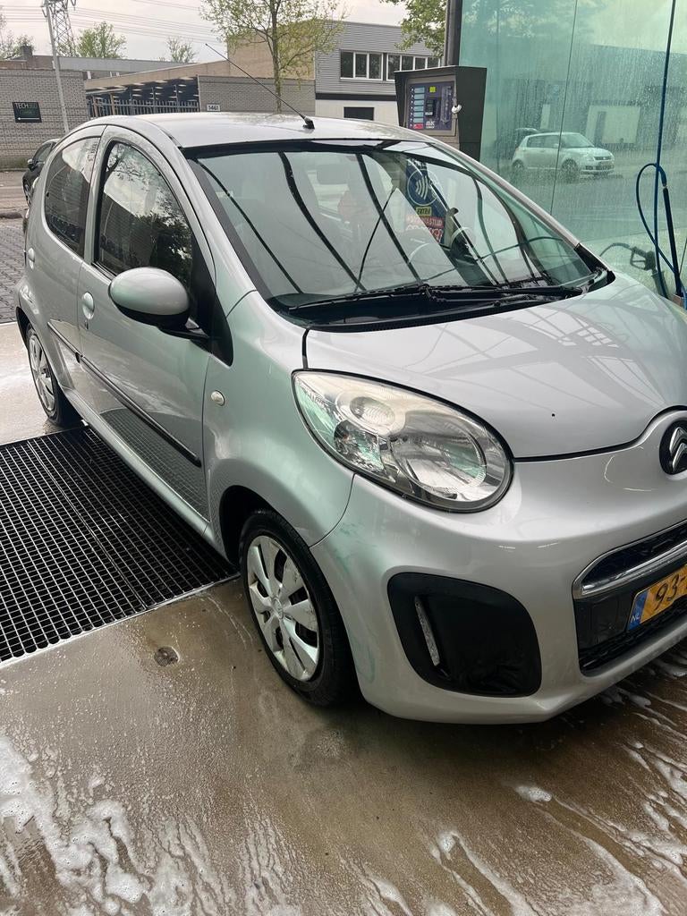 Citroën C1 1.0i 68PK 5D 2011 Grijs, Voorwielaandrijving, 4 stoelen, C1, 68 pk