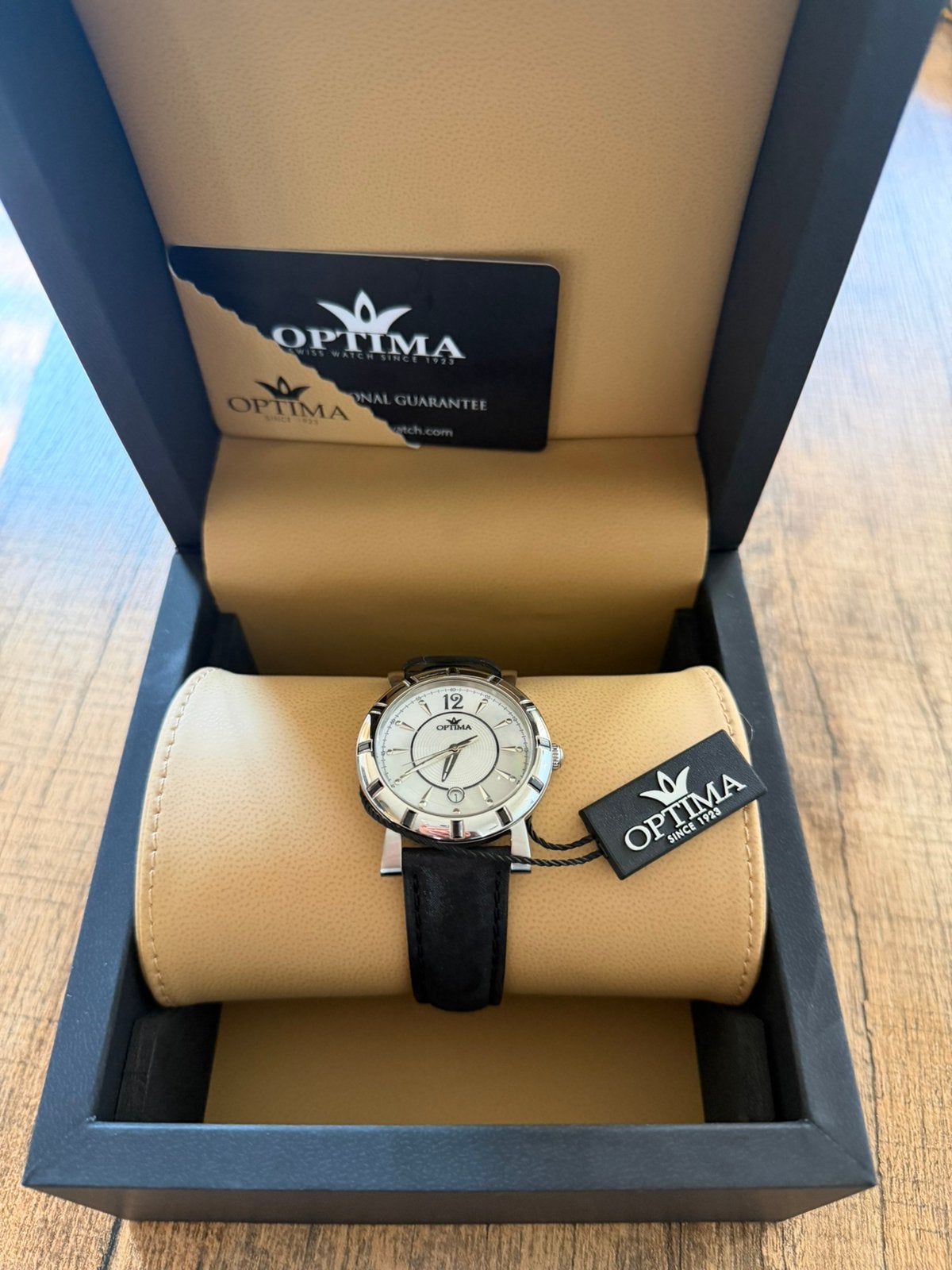 Optima swiss watch OSL 265-SL -7.  Nieuw in doos, Leer, Polshorloge, Nieuw, Ophalen