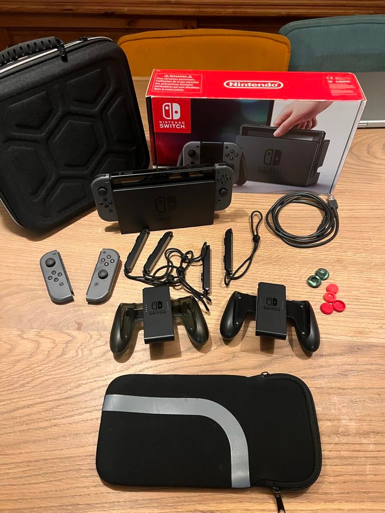 Nintendo Switch Console met Extra's en Games, Ophalen, Gebruikt, Overige genres, Eén computer