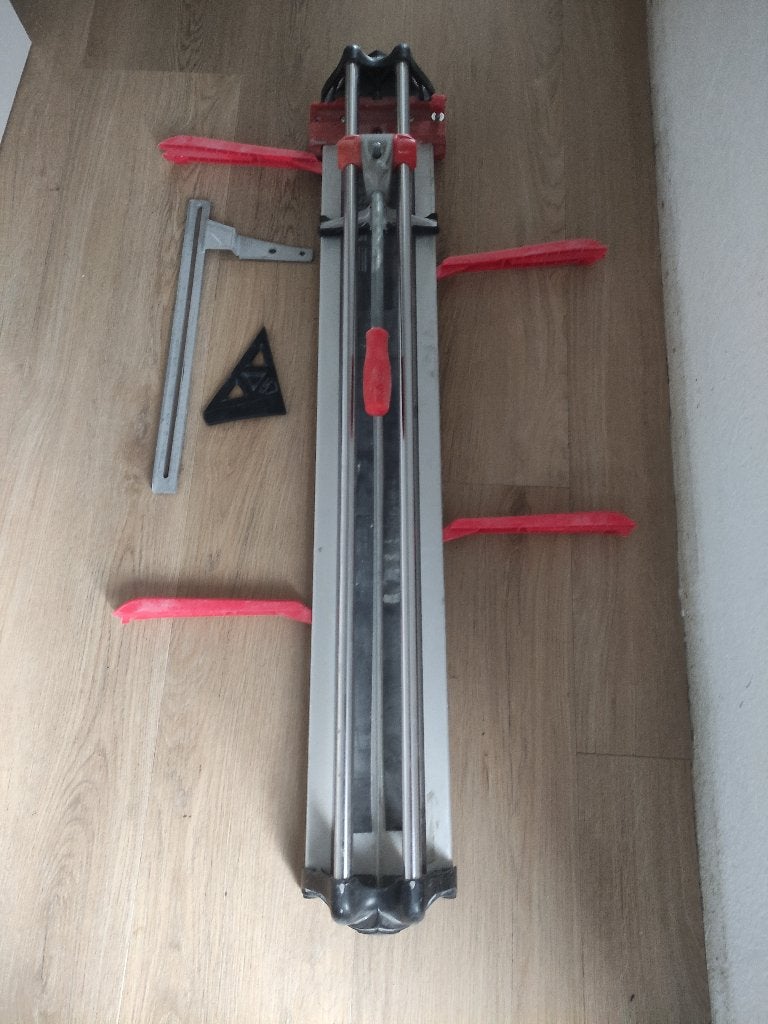 tegelsnijder Rubi, Ophalen, Gebruikt