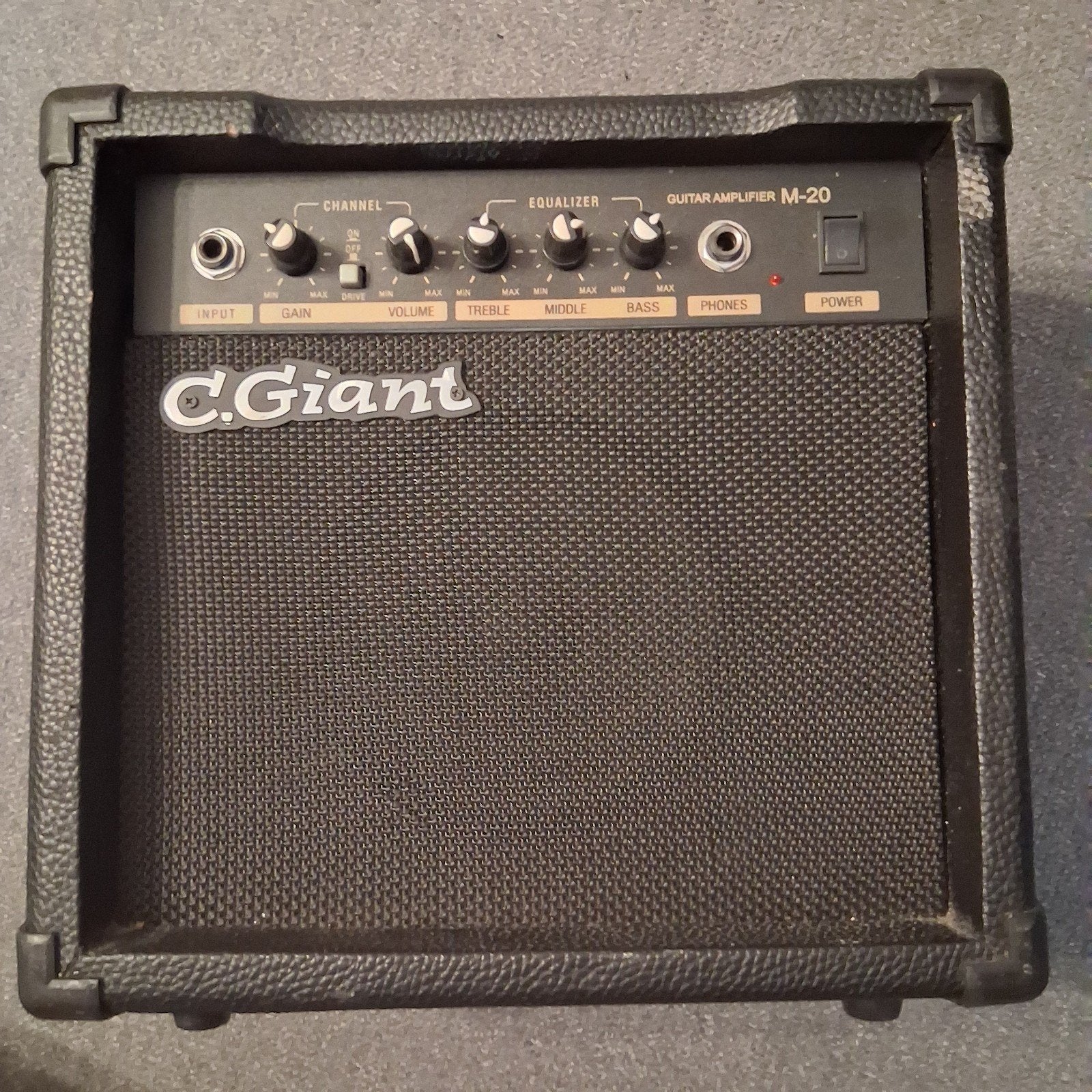 C.Giant M-20 Gitaarversterker - Compact en Krachtig, Muziek en Instrumenten, Ophalen of Verzenden, Gebruikt, Gitaar, Minder dan 50 watt