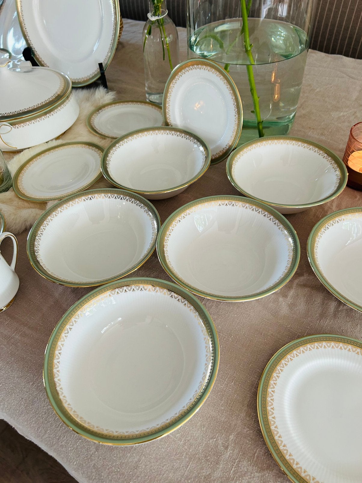 Royal Albert  Paragon Kensington servies lot 1984 porselein, Ophalen