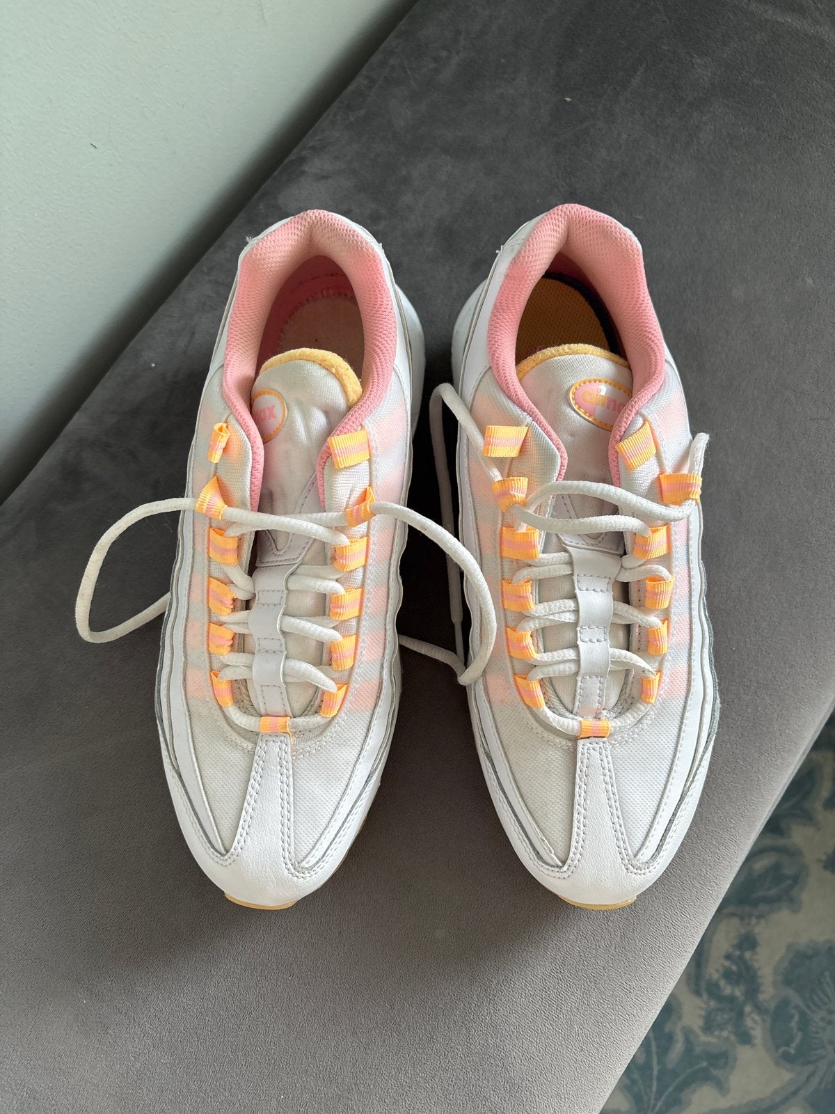 Nike Air Max 95 - Maat 39 - Wit/Roze/Oranje, Kleding | Dames, Schoenen, Verzenden, Wit, Sneakers of Gympen, Gedragen