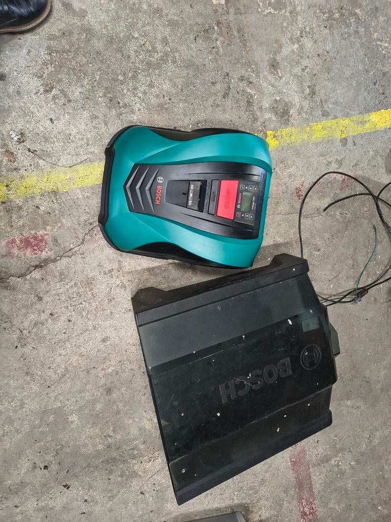 Bosch indego 350 robotmaaier, Ophalen, Gebruikt, ., .