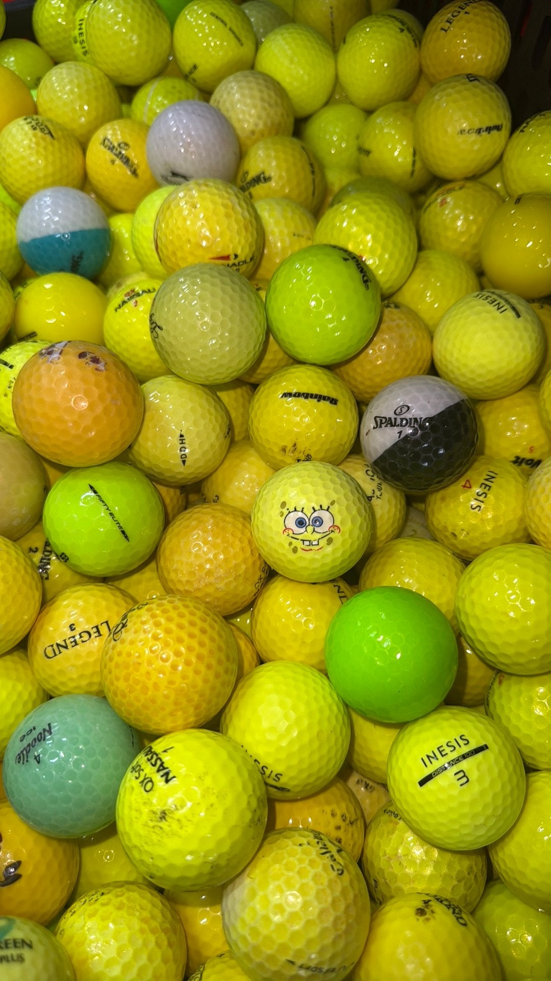 Gekleurde golfballen mix 100 stuks, Sport en Fitness, Ophalen of Verzenden, Zo goed als nieuw, Bal(len)