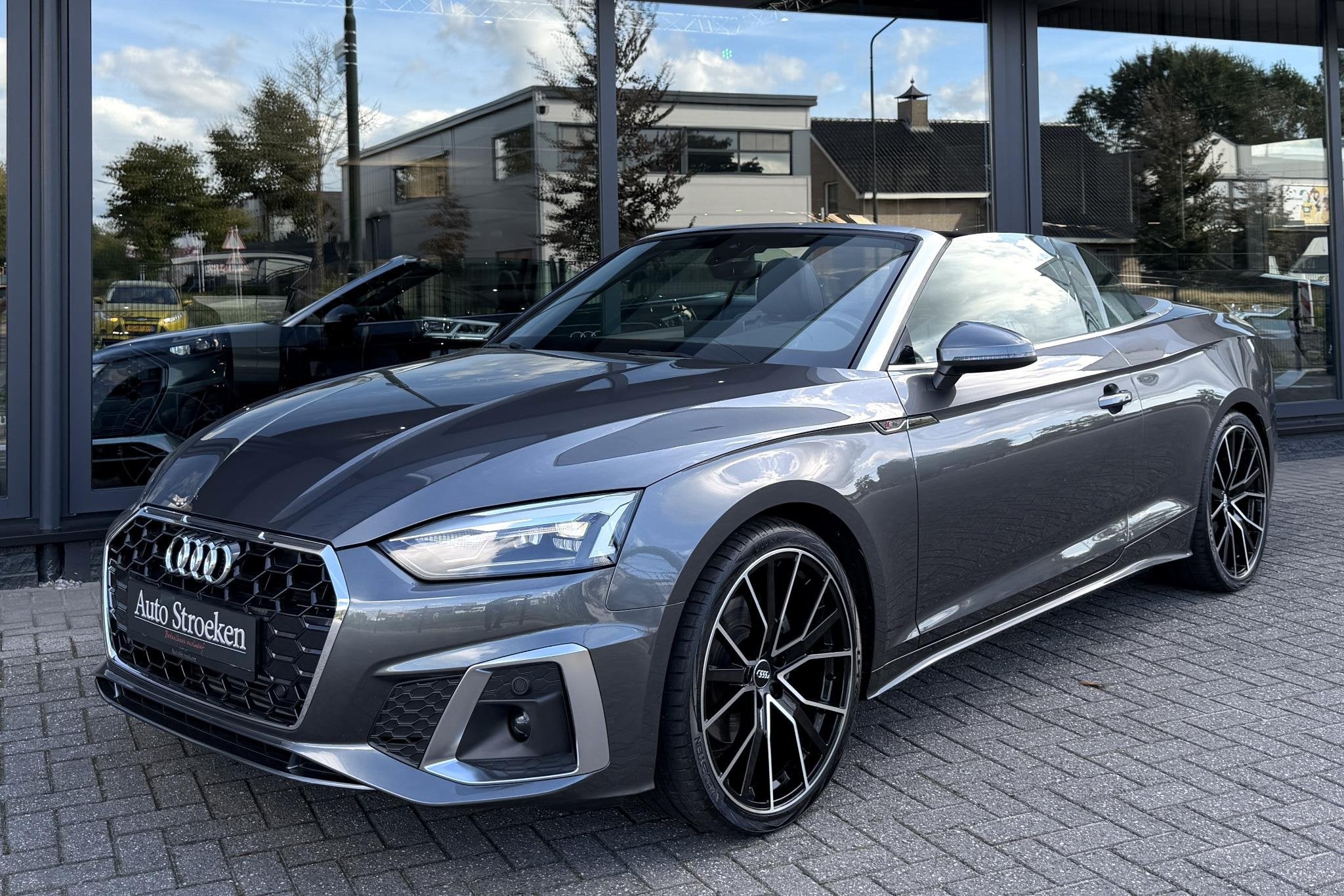 Audi A5 Cabriolet 2.0 TFSI S-Line Facelift Leer Massage Nekv, Auto's, Gebruikt, 4 cilinders, 4 stoelen, Bedrijf