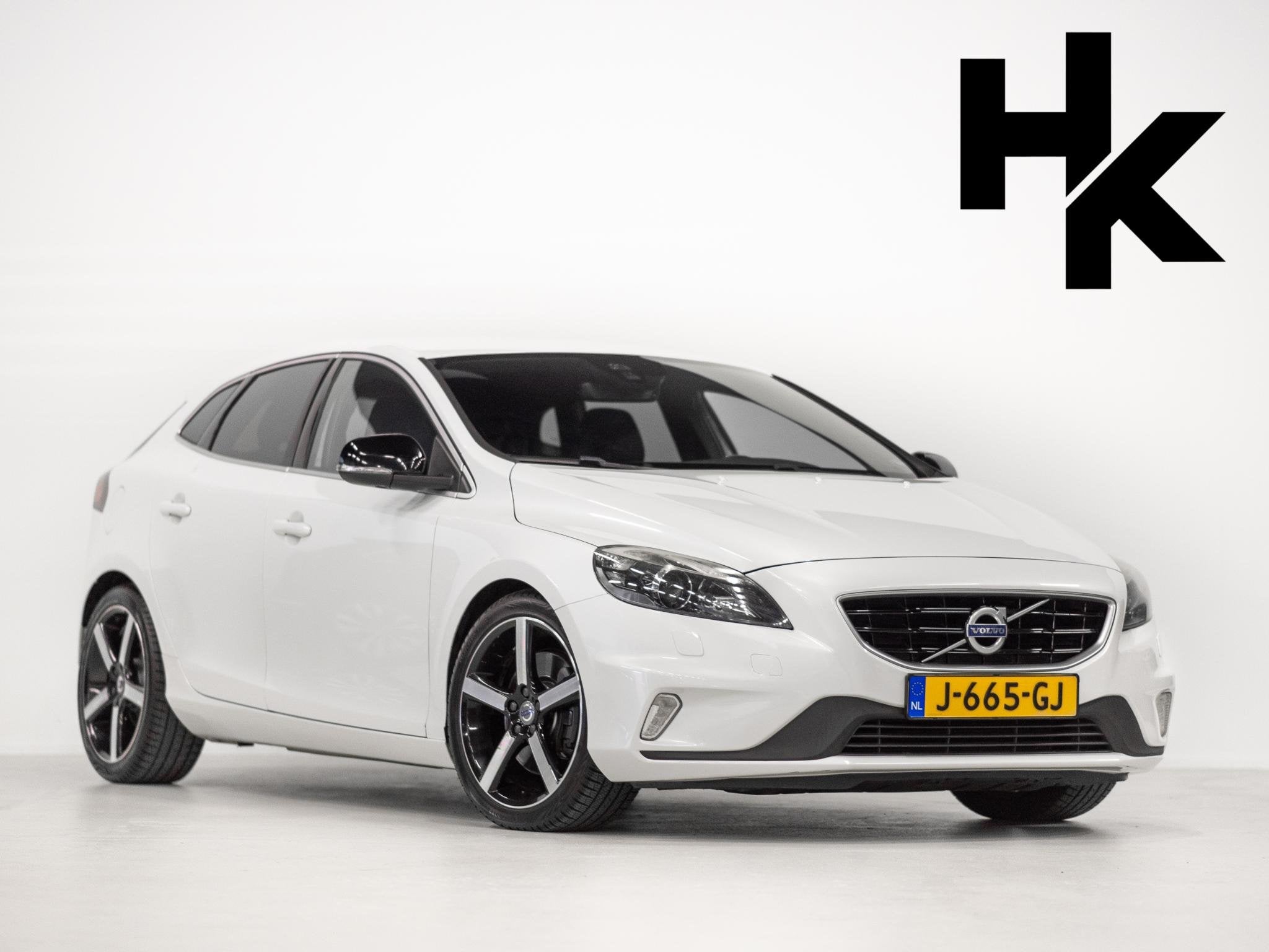 Volvo V40 1.5 T3 R-Design Trekhaak Stoelv Cam Cruise, Euro 6, 4 cilinders, 700 kg, Wit