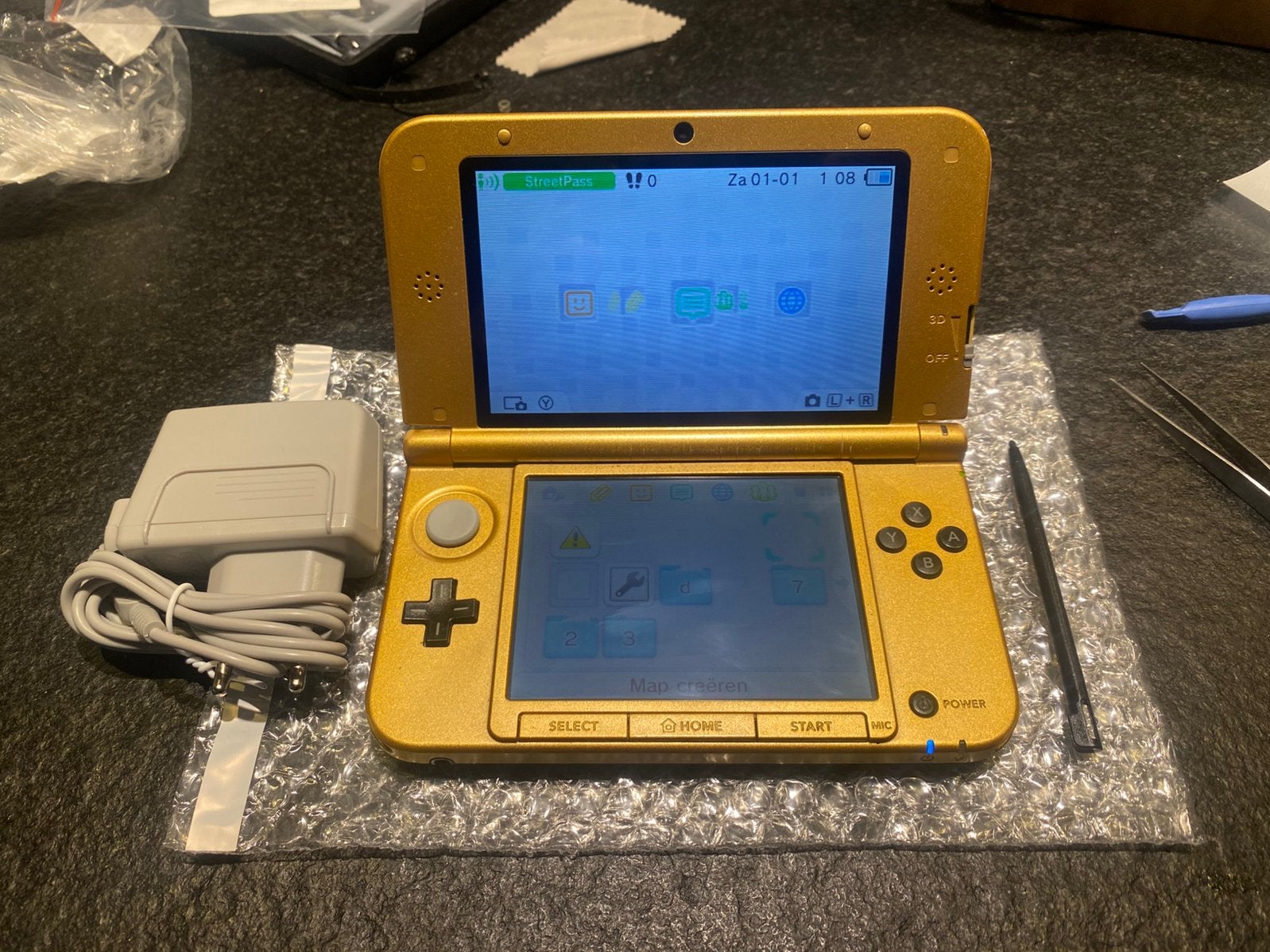 Nintendo 3ds xl zelda edition in zeer goede staat, Spelcomputers en Games, Spelcomputers | Nintendo 2DS en 3DS, Ophalen of Verzenden