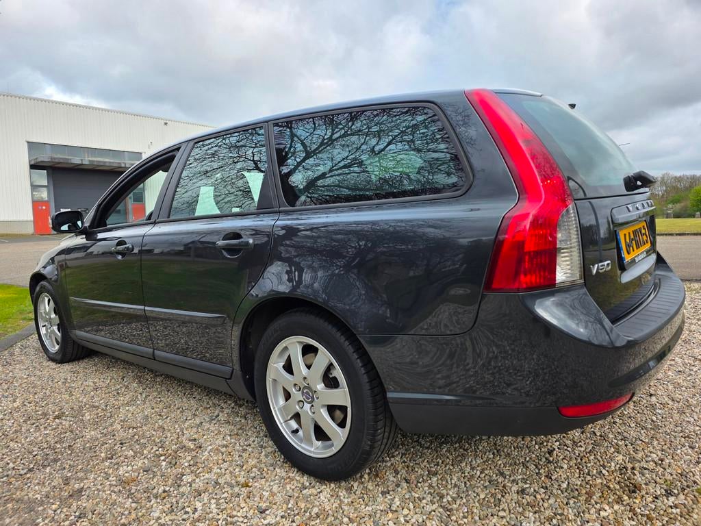 Volvo V50 1.8 Edition I AIRCO/cruise, Auto's, Volvo, Voorwielaandrijving, 125 pk, Gebruikt, 4 cilinders