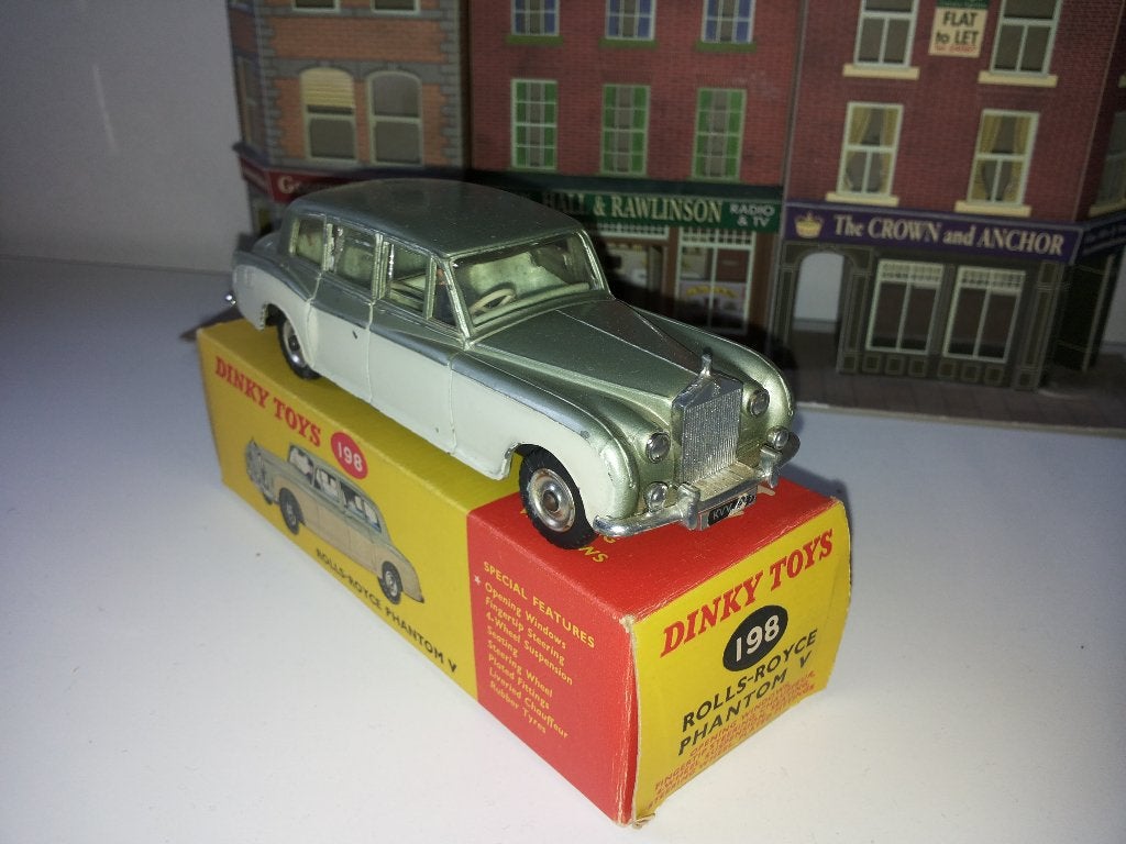 dinky toys Rolls-Royce Phantom V no 198 met doosje, Ophalen of Verzenden, Gebruikt, Auto, Dinky Toys
