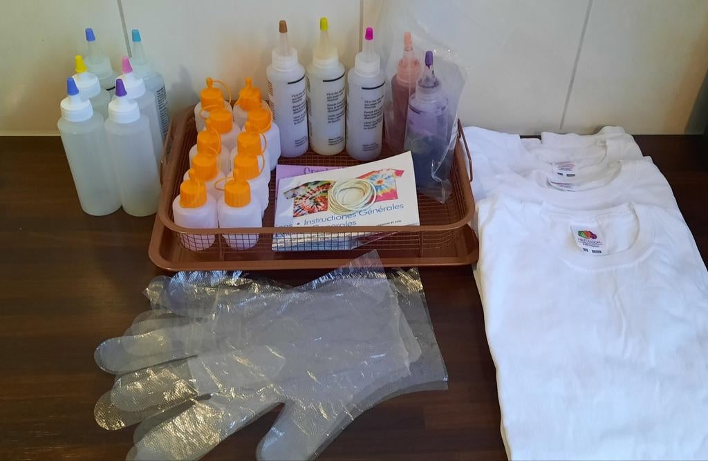TIE DYE set inclusief 3 t-shirts - compleet pakket, Ophalen of Verzenden, Nieuw