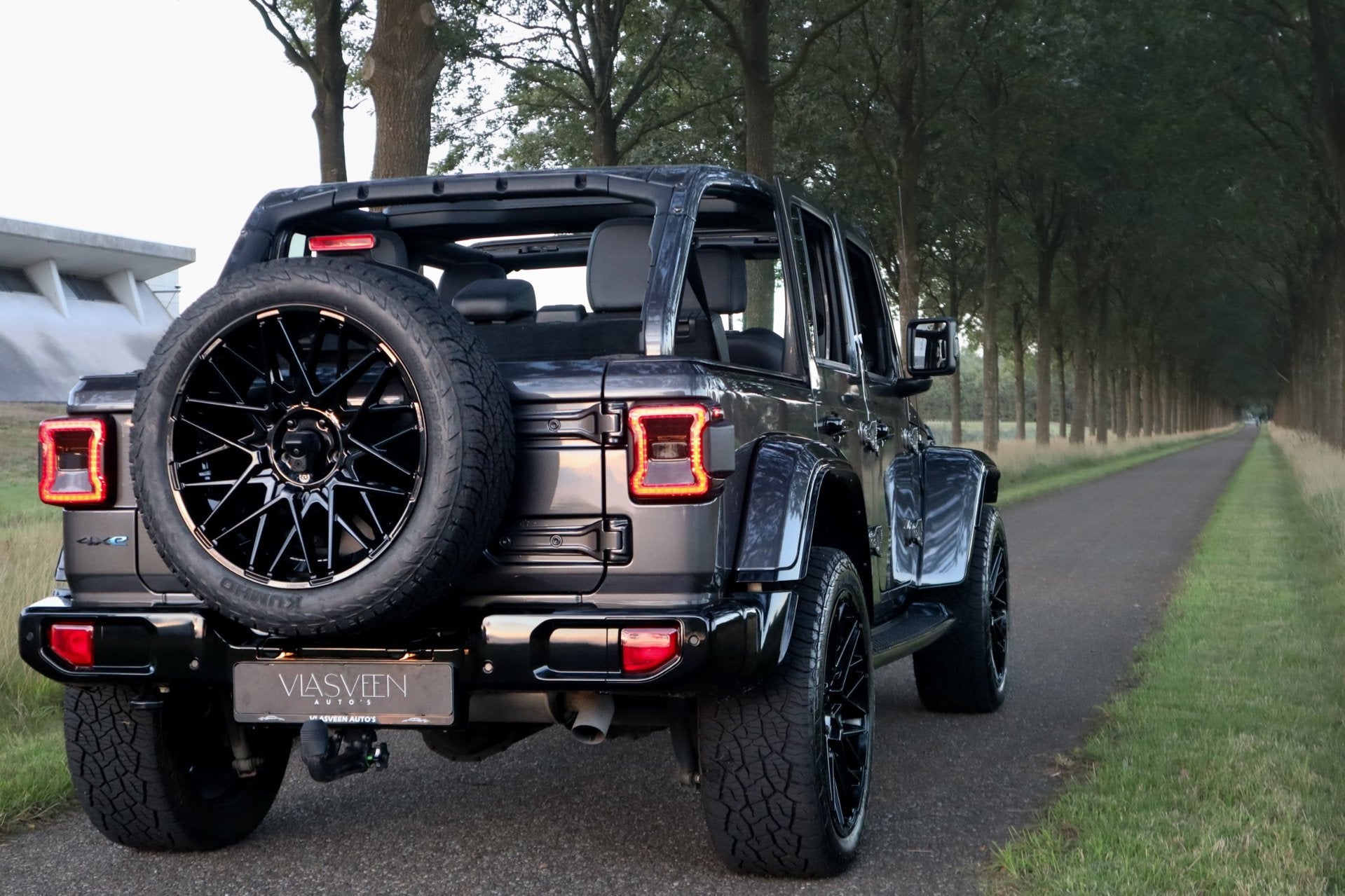 Jeep WRANGLER UNLIMITED 4xe 380 Sahara Navigatie/Led/Stoel e, Automaat, Euro 6, 4 cilinders, 2248 kg