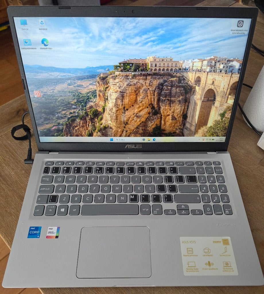 ASUS X515EA Laptop (i5-1135G7, 20GB, 256GB SSD), 2 tot 3 Ghz, Ophalen of Verzenden, SSD, Intel Core i5-1135G7 (11th Generatie)