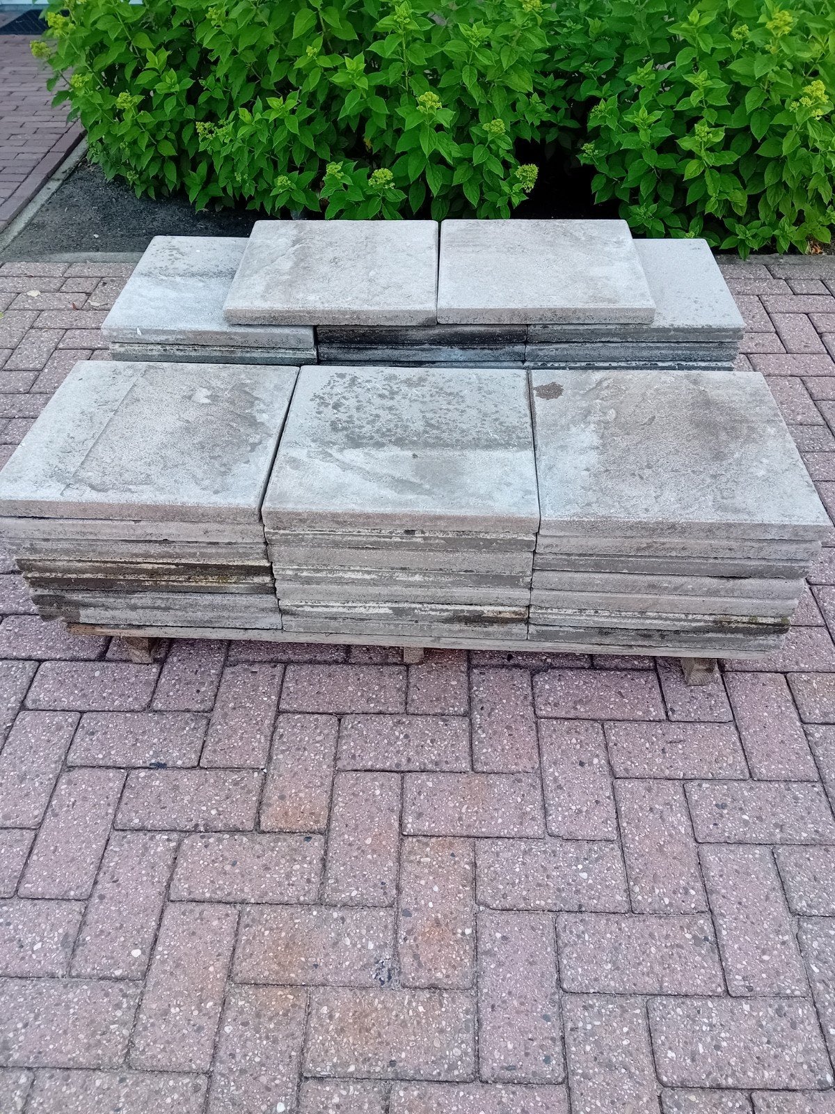 44 gebruikte tegels 40x40x3.5 cm, Ophalen, Gebruikt, Overige materialen, 5 tot 10 m²