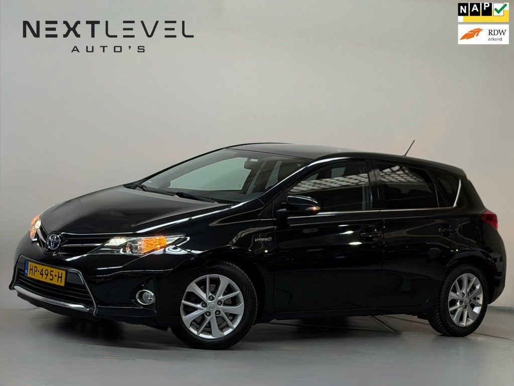 Toyota Auris 1.8 Hybrid Lease+ PANO Camera DealerOnderhouden, Euro 5, Stof, Gebruikt, Zwart
