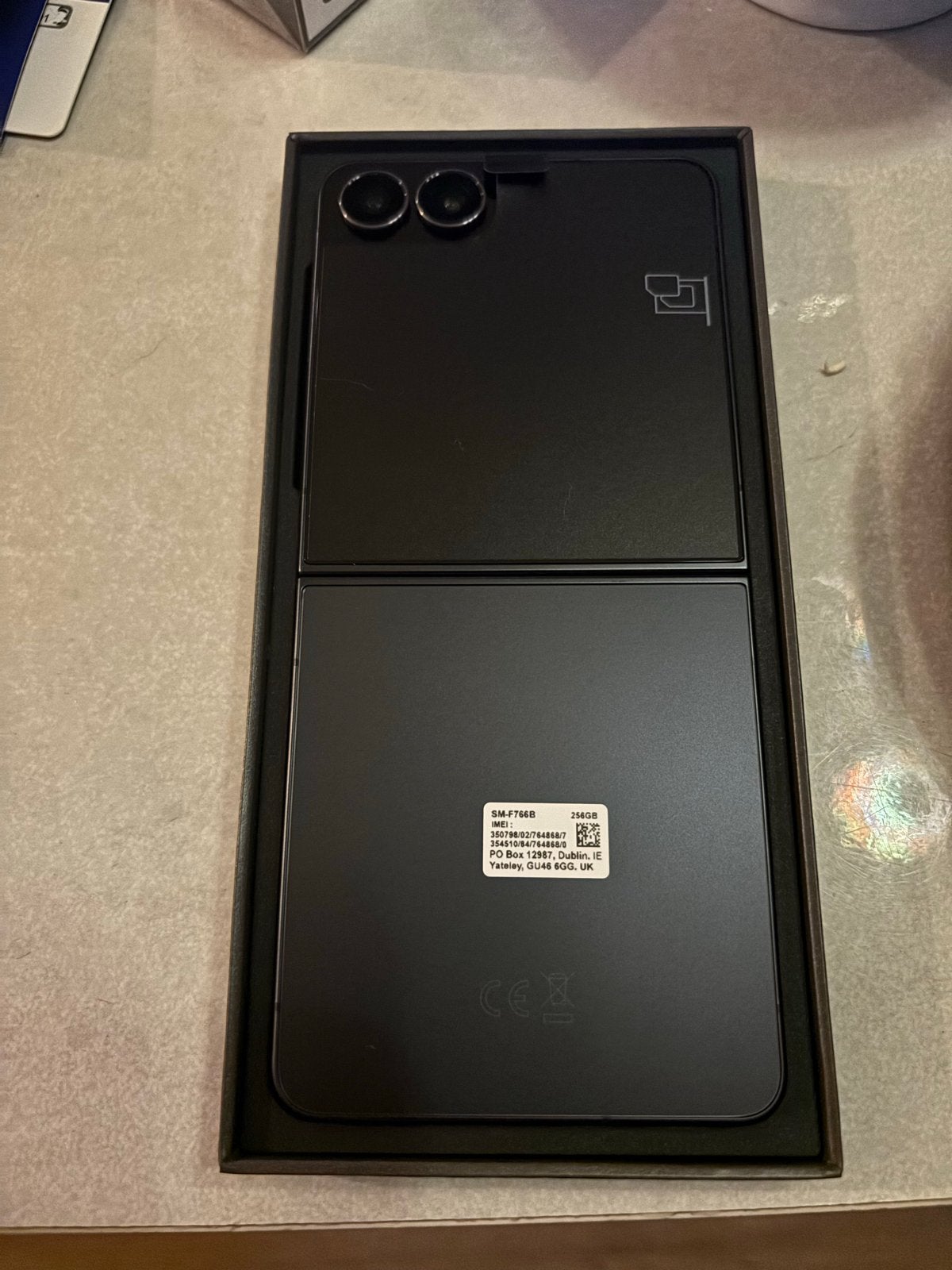 Samsung Galaxy Z Flip 7 256GB Zwart - Nieuw in doos, Telecommunicatie, Mobiele telefoons | Samsung, Ophalen, Zwart, Touchscreen