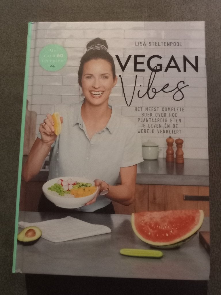 Vegan Vibes - Lisa Steltenpool, Ophalen of Verzenden, Zo goed als nieuw