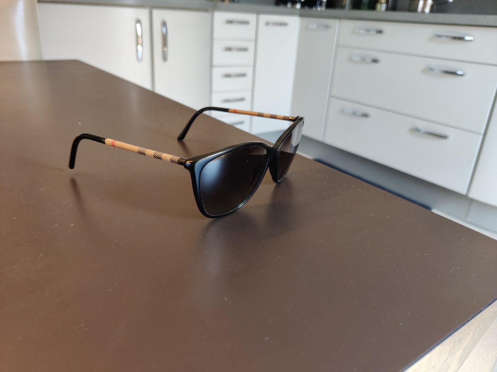 Burberry zonnebril, Ophalen of Verzenden, Zo goed als nieuw, Overige merken