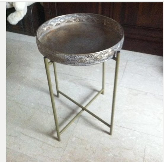 Design tafeltje messing H43 cm Br 40 cm, Huis en Inrichting, Tafels | Bijzettafels, 45 tot 60 cm, Minder dan 55 cm, Metaal of Aluminium
