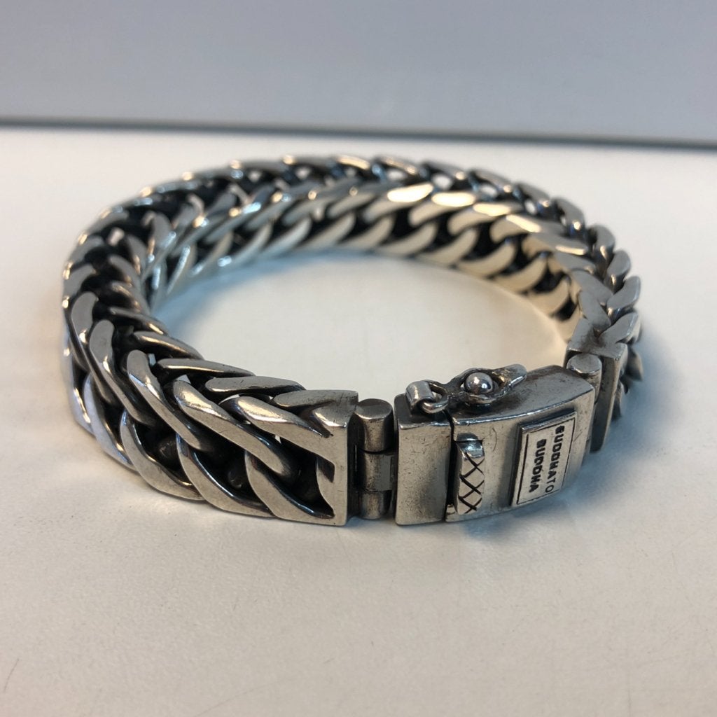 Buddha to Buddha Esther Small Zilveren Armband | Nette Staat, Buddha to Buddha, Gebruikt, Support@buddhatobuddha.com, Buddha to Buddha
Herengracht 419
1017 BP Amsterdam
Netherlands
