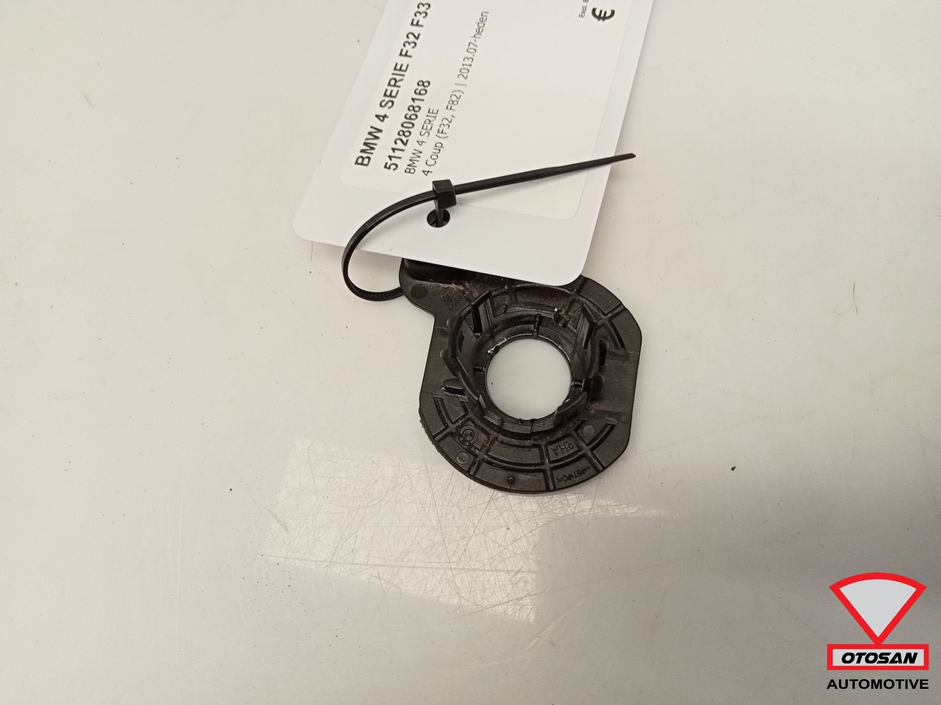 BMW 4 Serie F32 F33 F34 PDC Houder 51128068168, Petuelring 130
80788  Munich, DE, Gebruikt, Info@bmw.de, Ophalen of Verzenden