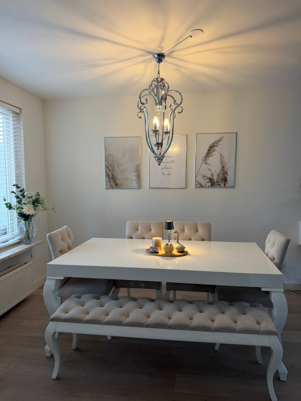 Luxe landelijke eethoek – tafel, 4 stoelen en eetkamerbank, Ophalen, Zo goed als nieuw