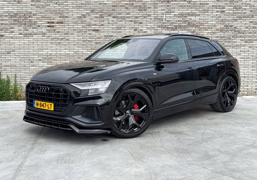Audi Q8 55 TFSI quattro Pro Line Plus * S-LINE * B&O * TREKH, Auto's, Audi, Automaat, Gebruikt, 2080 kg, Bedrijf