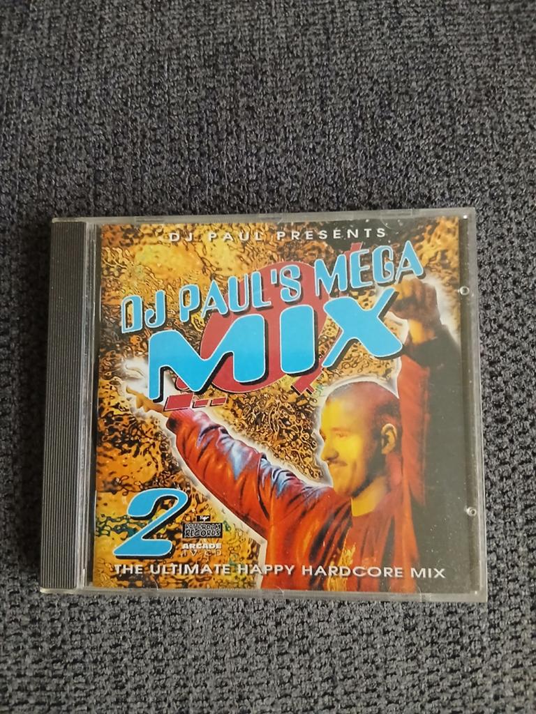 DJ Paul's Mega Mix 2 - The Ultimate Happy Hardcore Mix, Ophalen, Gebruikt
