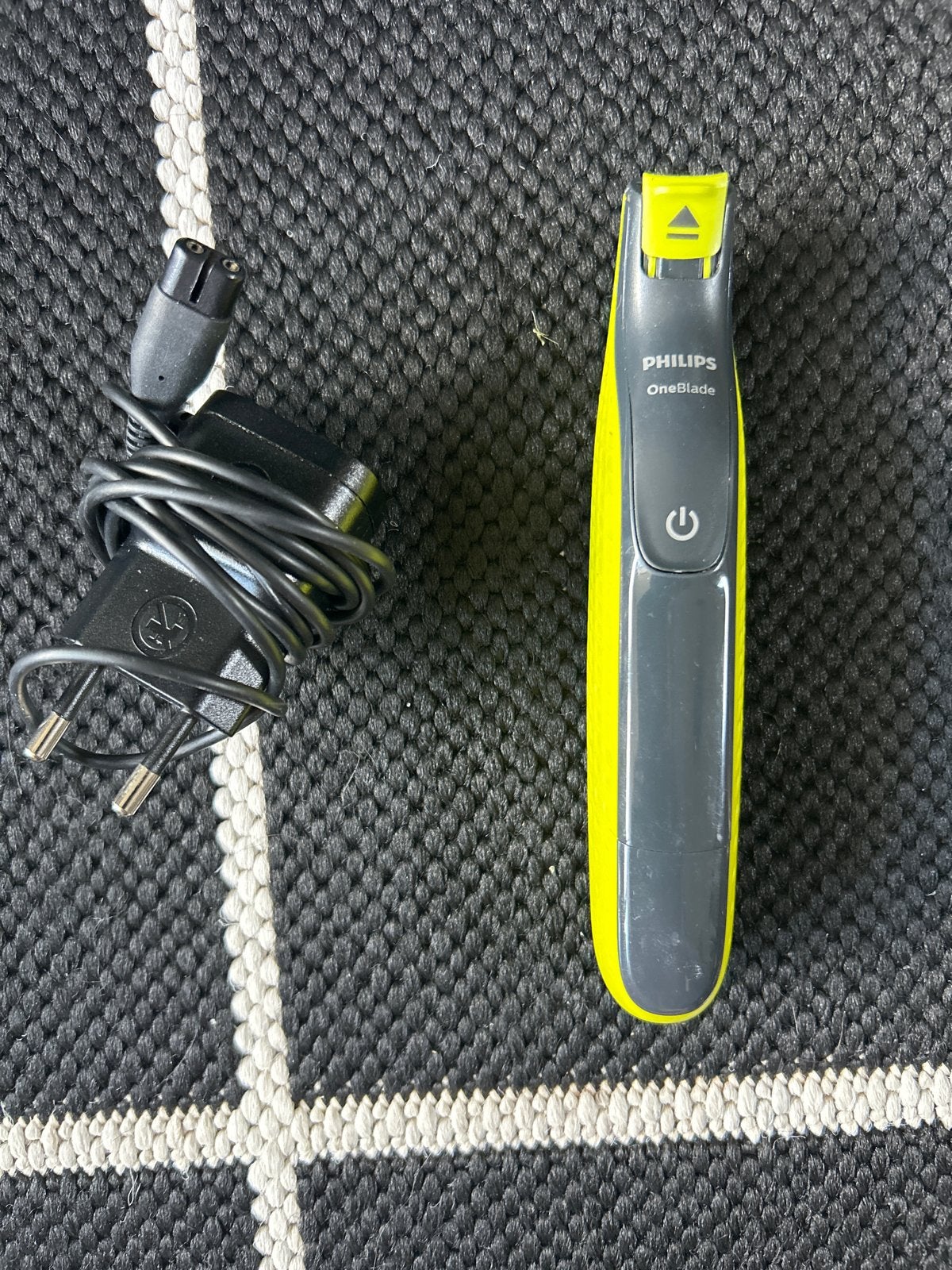 Philips OneBlade QP2520/30 - Zo goed als nieuw, Ophalen of Verzenden, Zo goed als nieuw, Scheren en Epileren