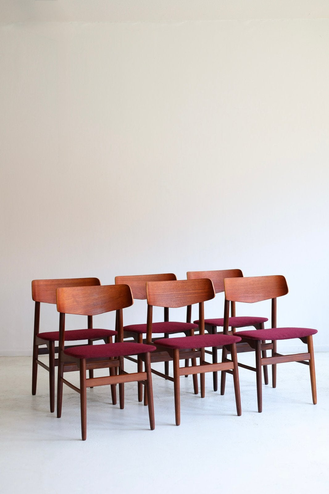 Set van 6 vintage Deense eetkamerstoelen, jaren 50/60, Ophalen, Hout, Overige kleuren, Pim@tijdperk.eu leyla@tijdperk.eu