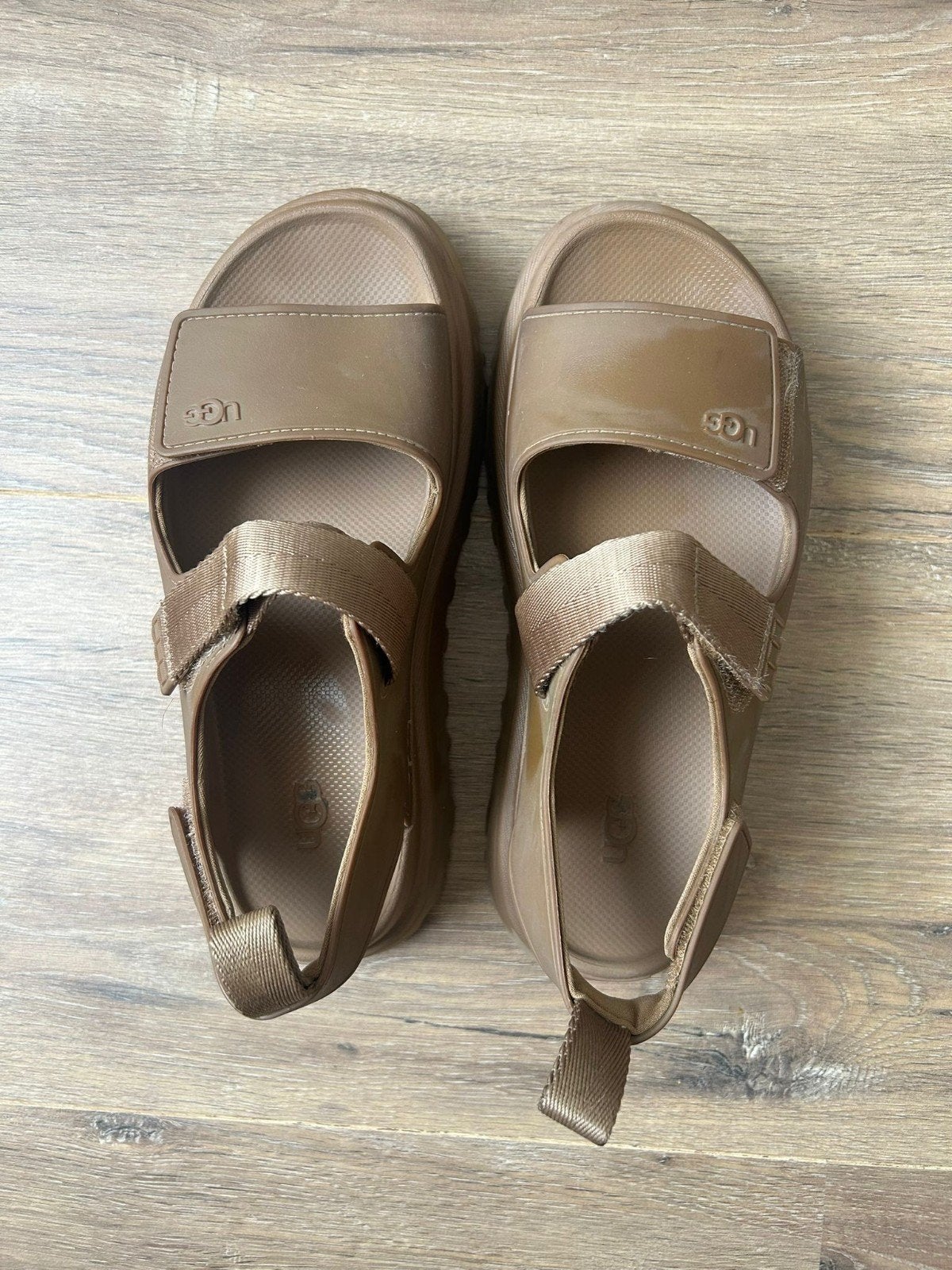 Ugg sandalen bruin maat 39, Kleding | Dames, Bruin, Zo goed als nieuw, Ugg, Sandalen of Muiltjes