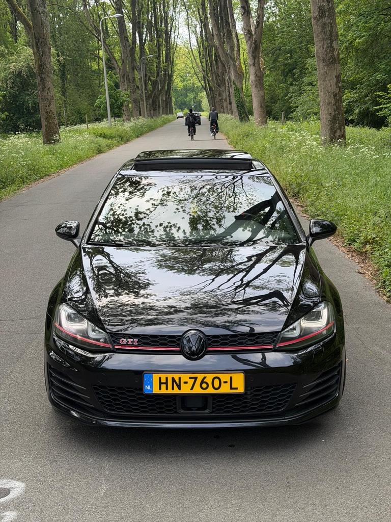 Volkswagen Golf 2.0 TSI 169KW 5D DSG 2015 Zwart, Zwart, 4 cilinders, 1984 cc, Zwart