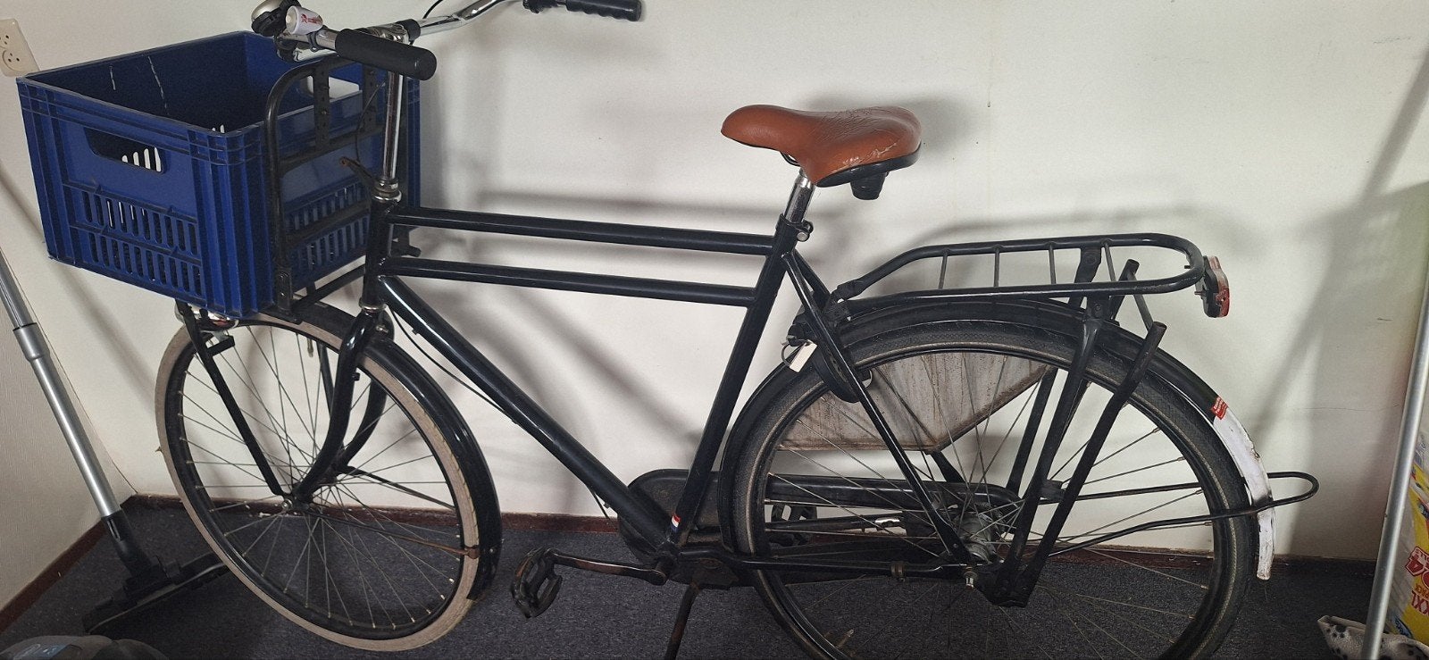 Opknap fiets met krat - Ideaal voor project enkel ophalen., Fietsen en Brommers, Fietsen | Dames | Damesfietsen, Overige merken