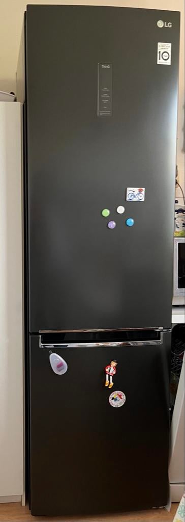 LG Dubbeldeurs Koel-Vriescombinatie - Met Wifi ZGAN, Witgoed en Apparatuur, Koelkasten en IJskasten, Ophalen, 200 liter of meer