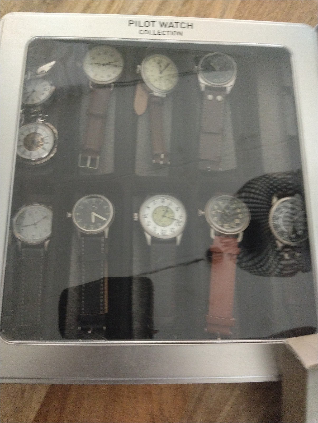 Pilot Watch Collection - 10 horloges in blikken doos, Ophalen, Nieuw, Overige merken