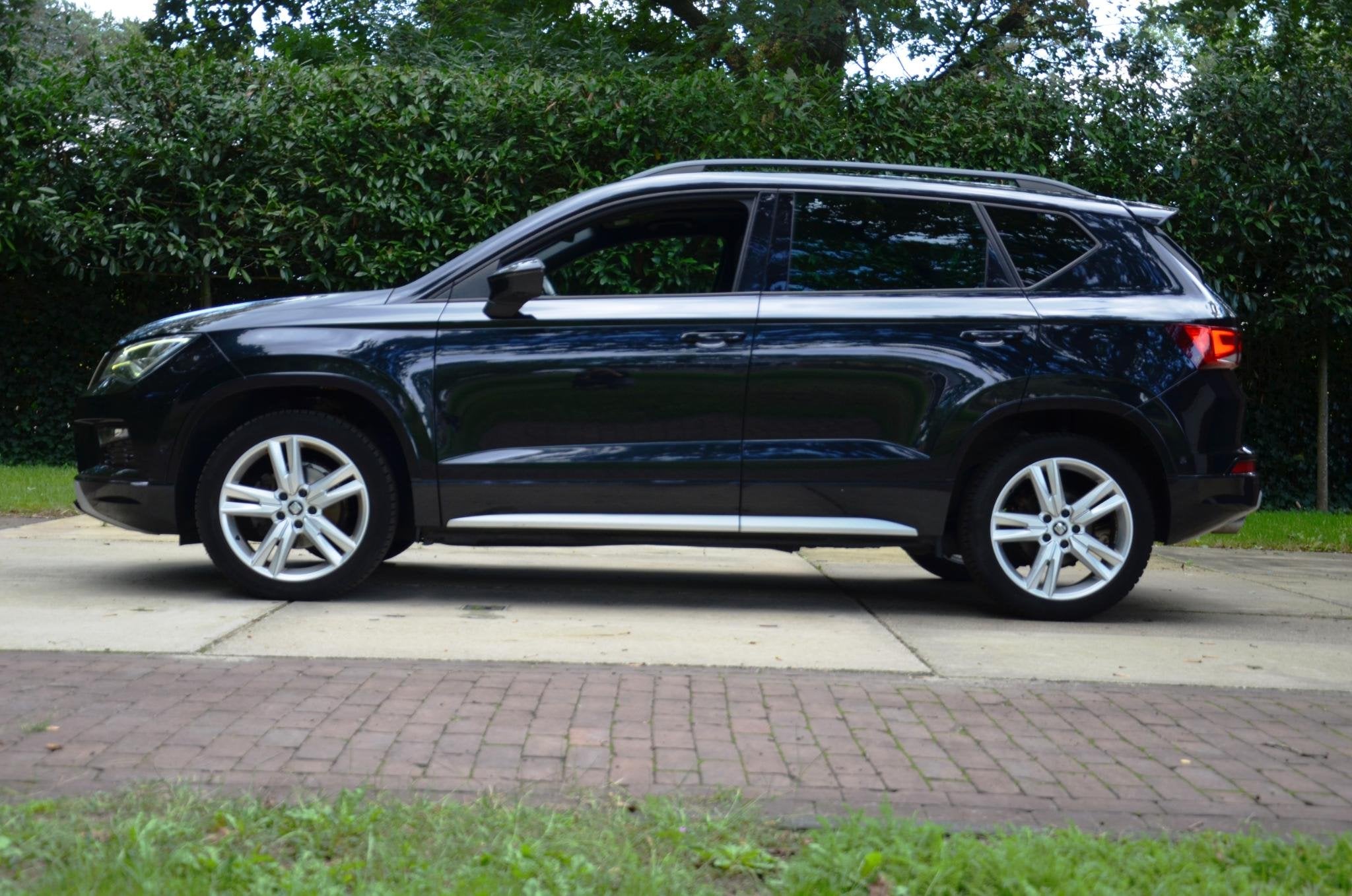 SEAT Ateca 1.5 TSI FR Business Intense Automaat/Navi/Led/Pdc, 4 cilinders, 150 pk, Zwart, Origineel Nederlands