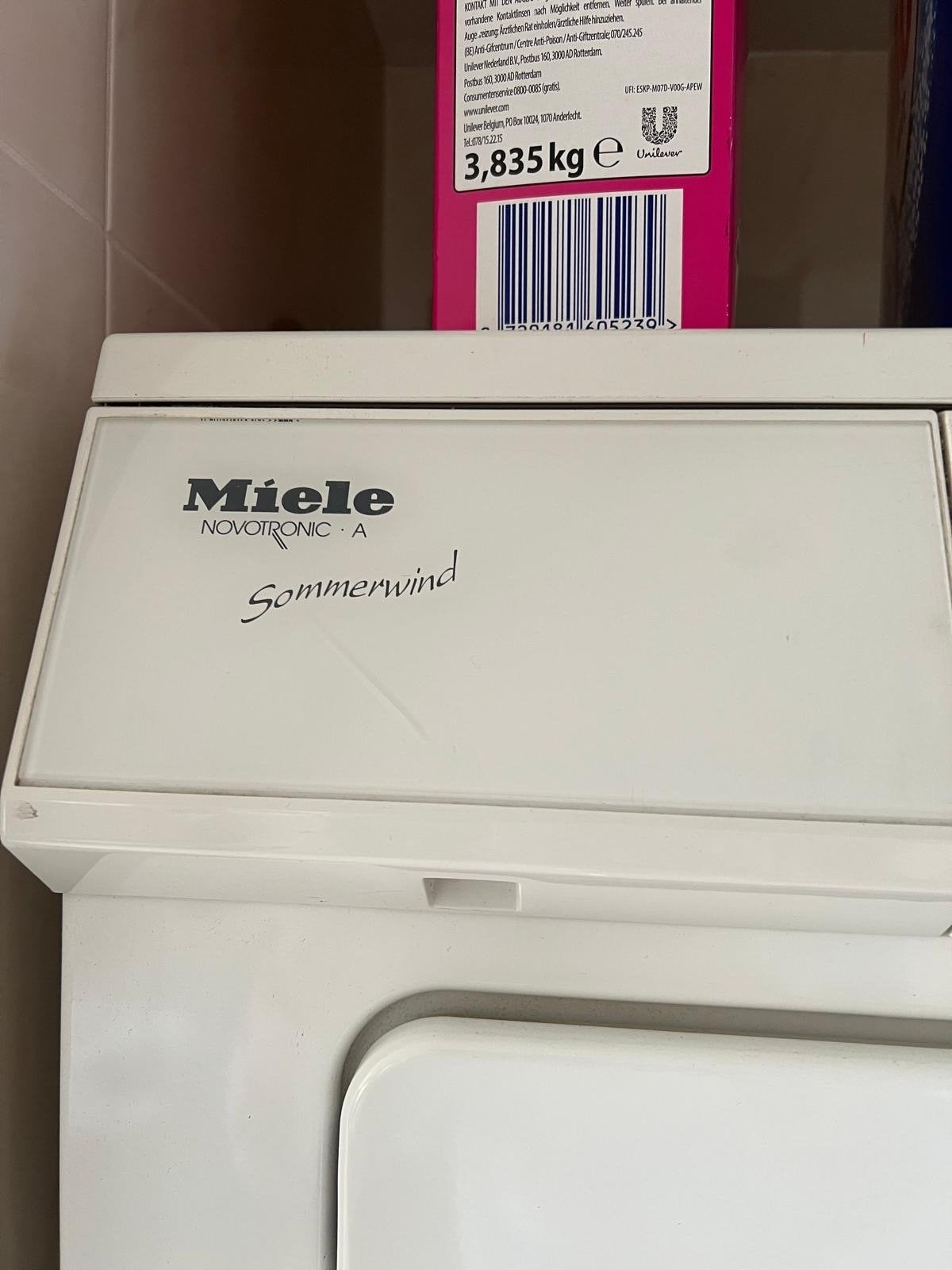 Miele Novotronic A Sommerwind Wasdroger, Ophalen, 6 tot 8 kg, Gebruikt, Luchtafvoer