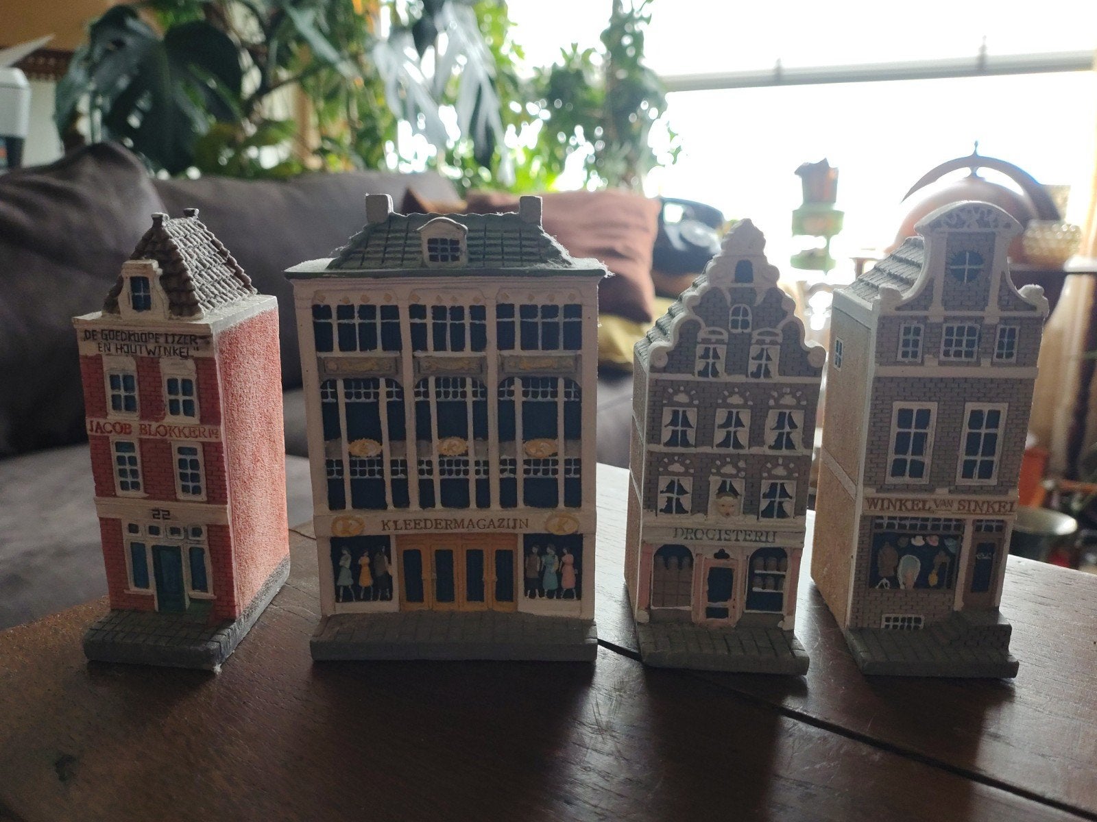 4 huisjes uit de Blokker serie, Ophalen of Verzenden, Zo goed als nieuw