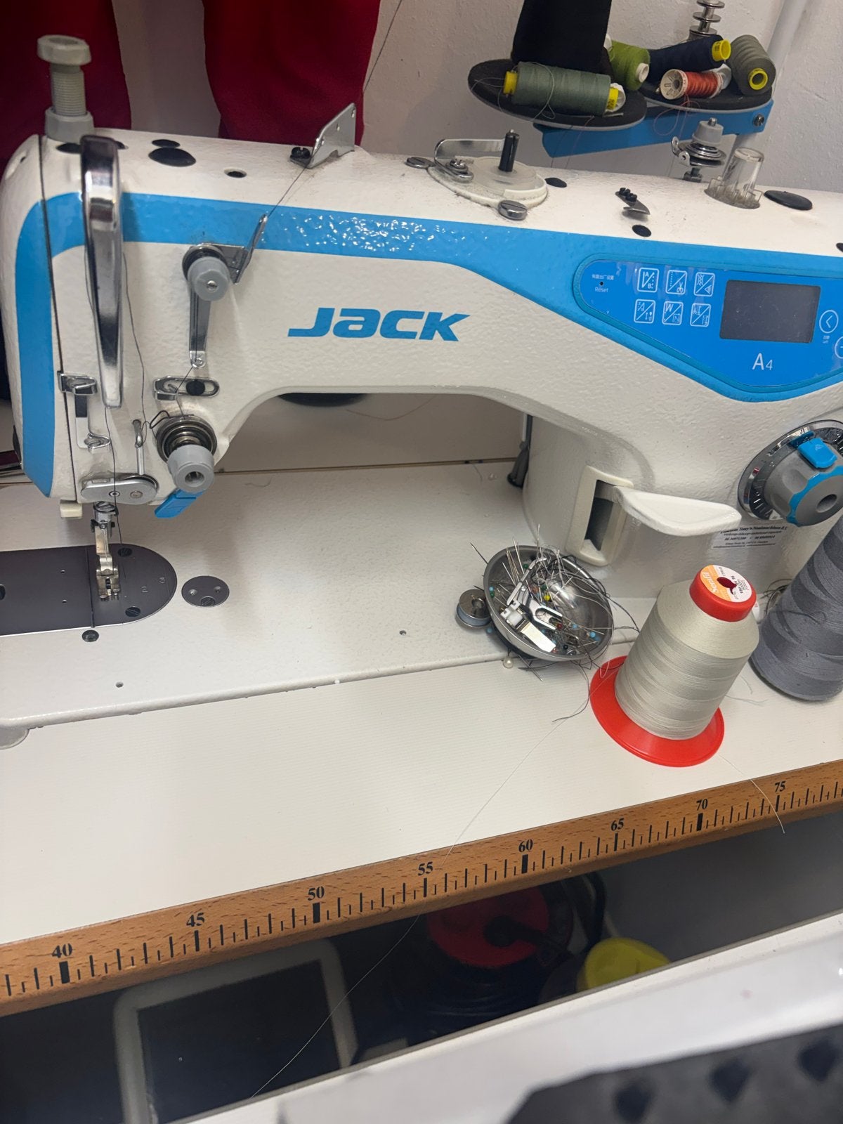 Jack A4 Naaimachine - Zo goed als nieuw, Overige merken, Ophalen of Verzenden, Industrieel, Naaimachine