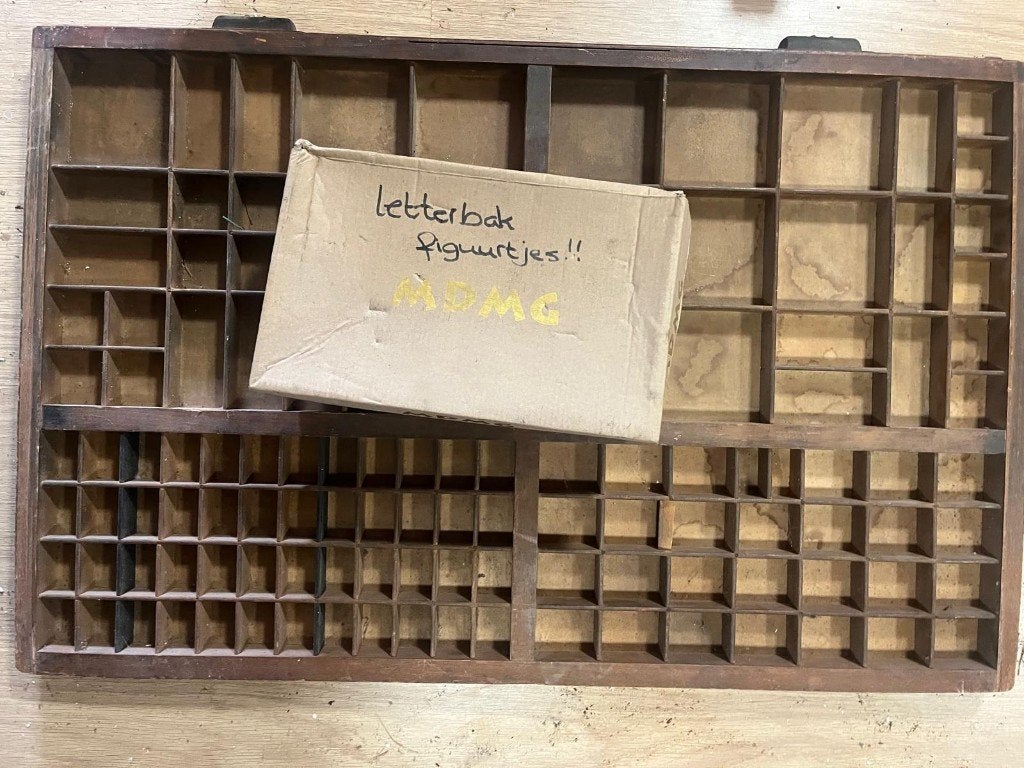 letterbak incl figuren, Antiek en Kunst, Ophalen