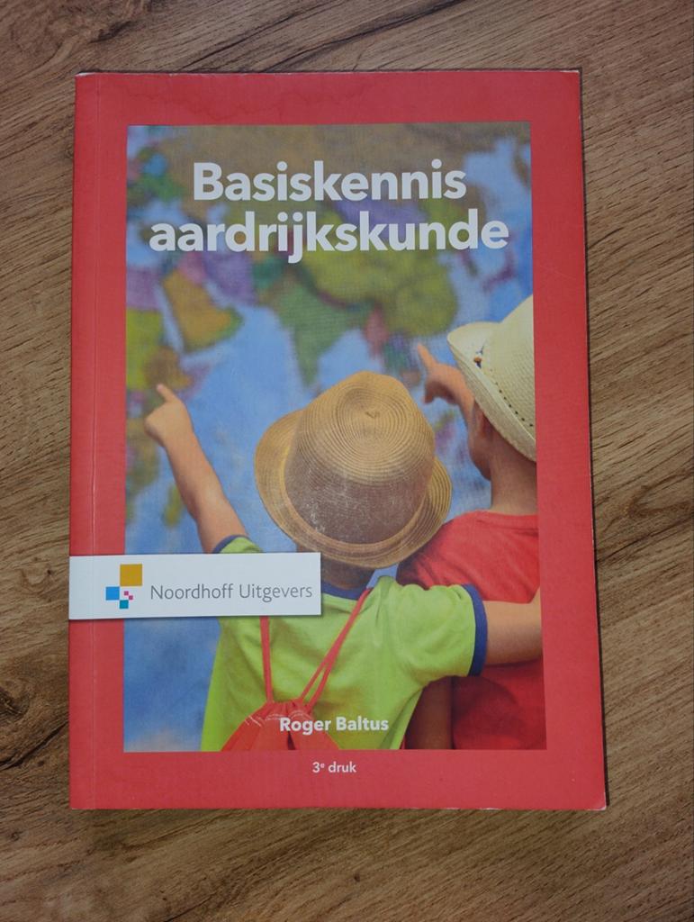 Basiskennis aardrijkskunde, Boeken, Studieboeken en Cursussen, Roger Baltus, Ophalen of Verzenden, Zo goed als nieuw, MBO