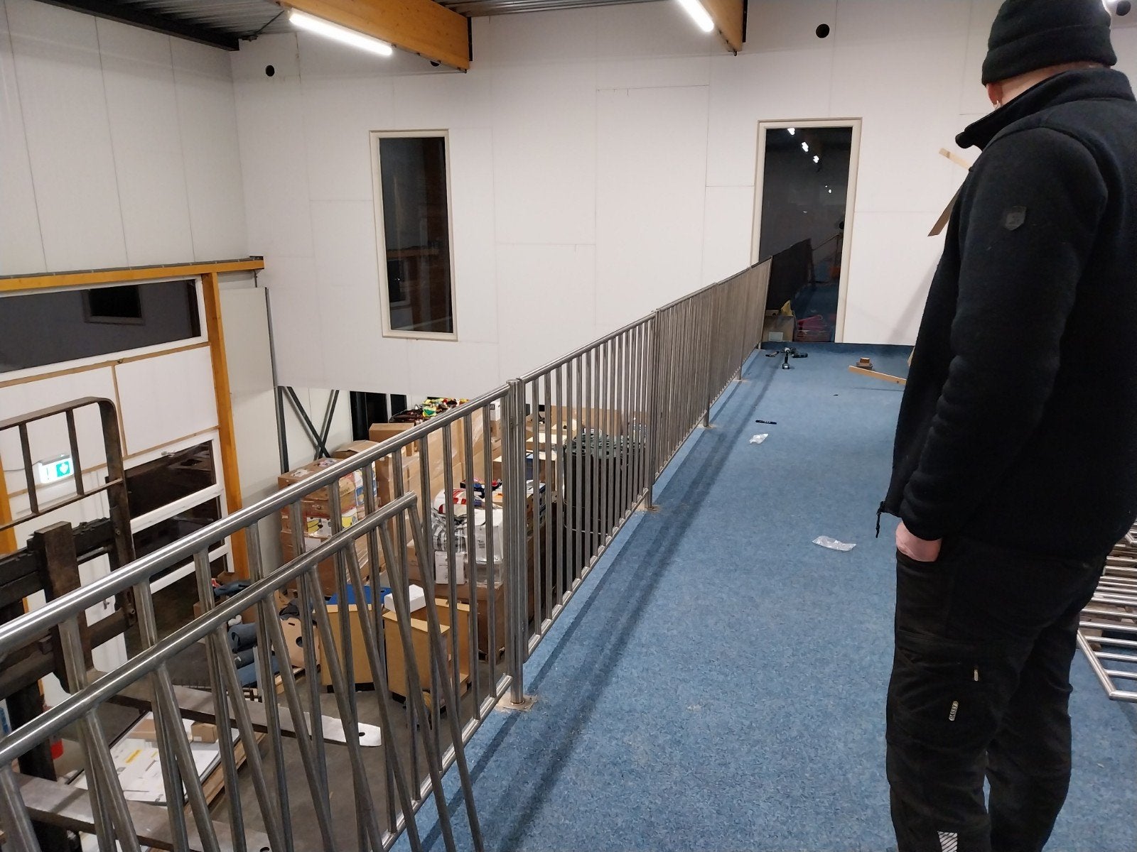 ruim 18 meter roestvrijstalen hekwerk met poort, poten 100cm, Ophalen, IJzer, Met poort